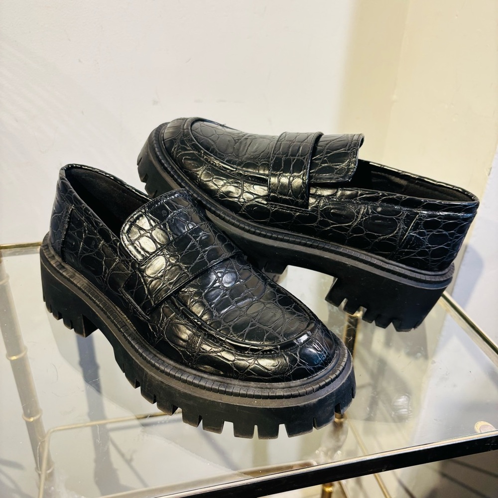 Topshop Black Chunky Loafers Women’s Size 7